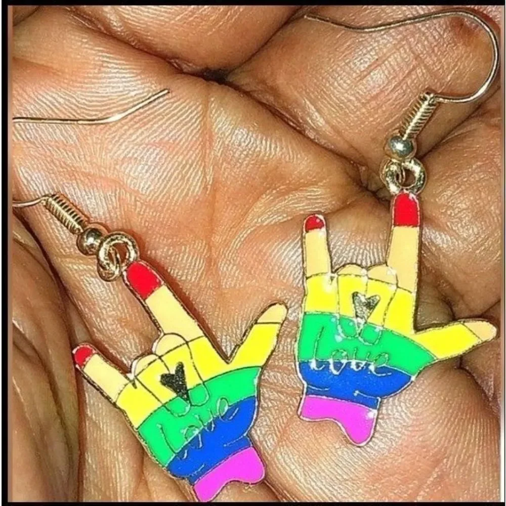 Super cute love  rainbow earrings